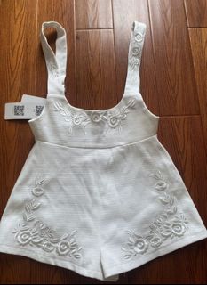 (Category: ) located in . Submitted by academiclover (Listing ID 1379408930, Image 1). Description: .