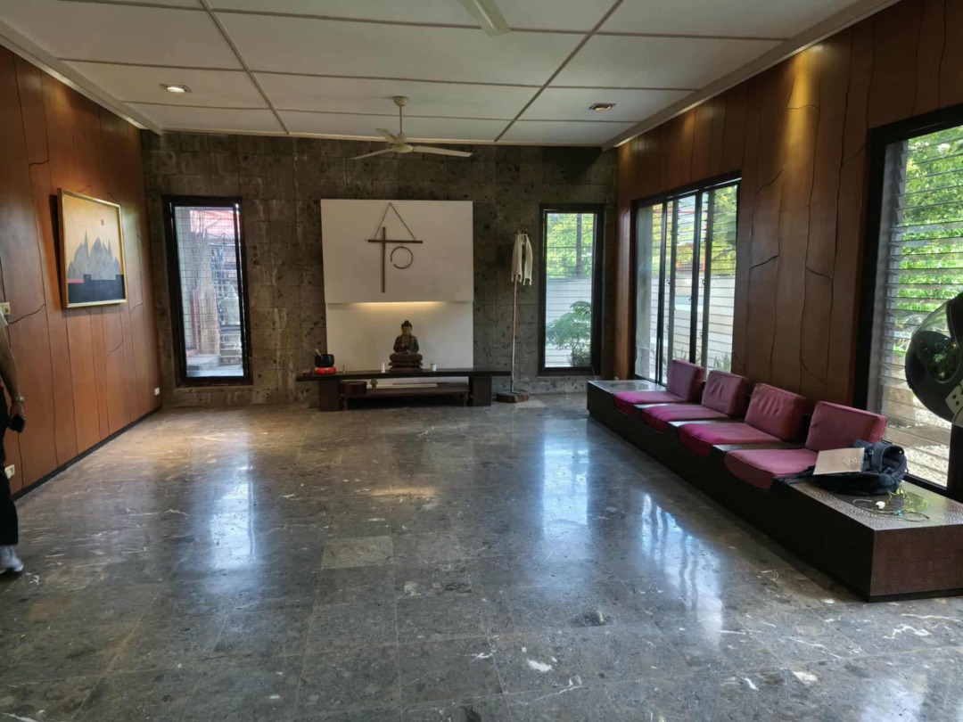 (Category: ) located in . Submitted by bettygorosperemaxc (Listing ID 1379393028, Image 1). Description: .