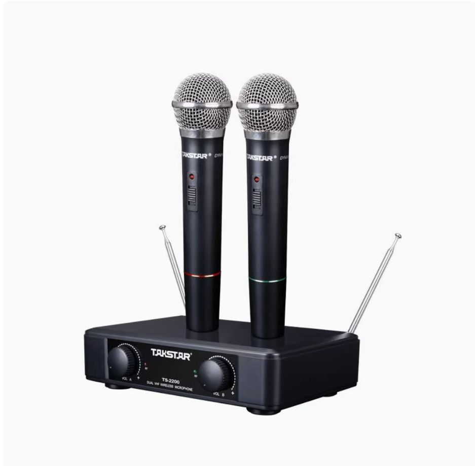 Wireless Microphone (Category: Microphones) located in Singapore. Submitted by jack9fong (Listing ID 1379292822, Image 2). Description: It was tested when purchased in China, but it is not compatible with equipment in Singapore, so I have no choice but to sell it..