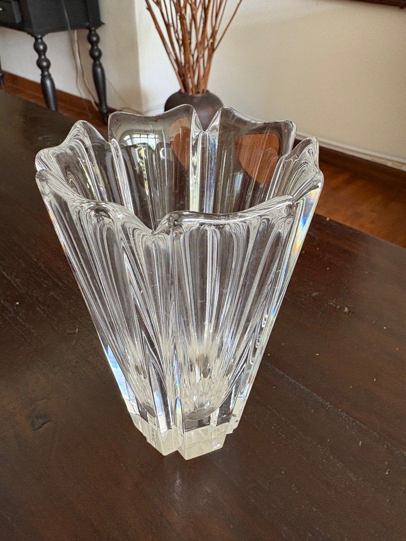 3 Crystal Vases65074867758723112