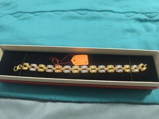 (Category: ) located in . Submitted by aqua34 (Listing ID 1379689087, Image 1). Description: .