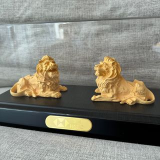 カ*て様 香港HSBC銀行 風水　ブロンズライオン像 2体セット非売品　獅子　箱 カ*て様 香港HSBC銀行 風水 ブロンズライオン像 2体セット非売品
