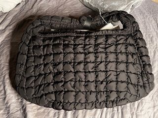 由 fangchusen (刊登 ID 1379554723，圖片 1) 提交，位於 的 (類別：)，說明：。