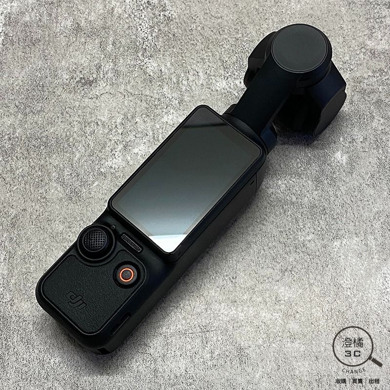 由 change12336 (刊登 ID 1379698739，圖片 3) 提交，位於 台北市 (Taipei) 的 『澄橘』大疆 DJI Osmo Pocket 3 全能套裝手持口袋攝影機 黑《二手3C 歡迎折抵》A77480 (類別：攝影機)，說明：大疆 DJI Osmo Pocket 3 全能套裝手持口袋攝影機 黑 2026/5/23 憑購買證明 功能正常 95%新，外觀漂亮無傷中古機 盒裝+完整如圖 本賣場商品因於店家同步銷售流通快，請於下標前先詢問是否有貨。 ( 下標後如需自取請參閱關於我中的店家資訊。) 下標後請於 3 天內完成交易，並將您的收件資料填寫於買賣留言板中。 ( 請留收件人姓名、地址、電話。) 賣場交易方式 : 到店自取、超商取貨付款、信用卡(店家使用)、輕鬆付(黑貓宅配)。 購買前如有任何問題請多利用問與答或賣場即時通，若我們未回覆您的問題，表示不同意或未讀您的發問，若已下標將以網頁說明為主。 保固中商品如有故障請直接找代理商，過保商品自賣場售出後提供 7 天保