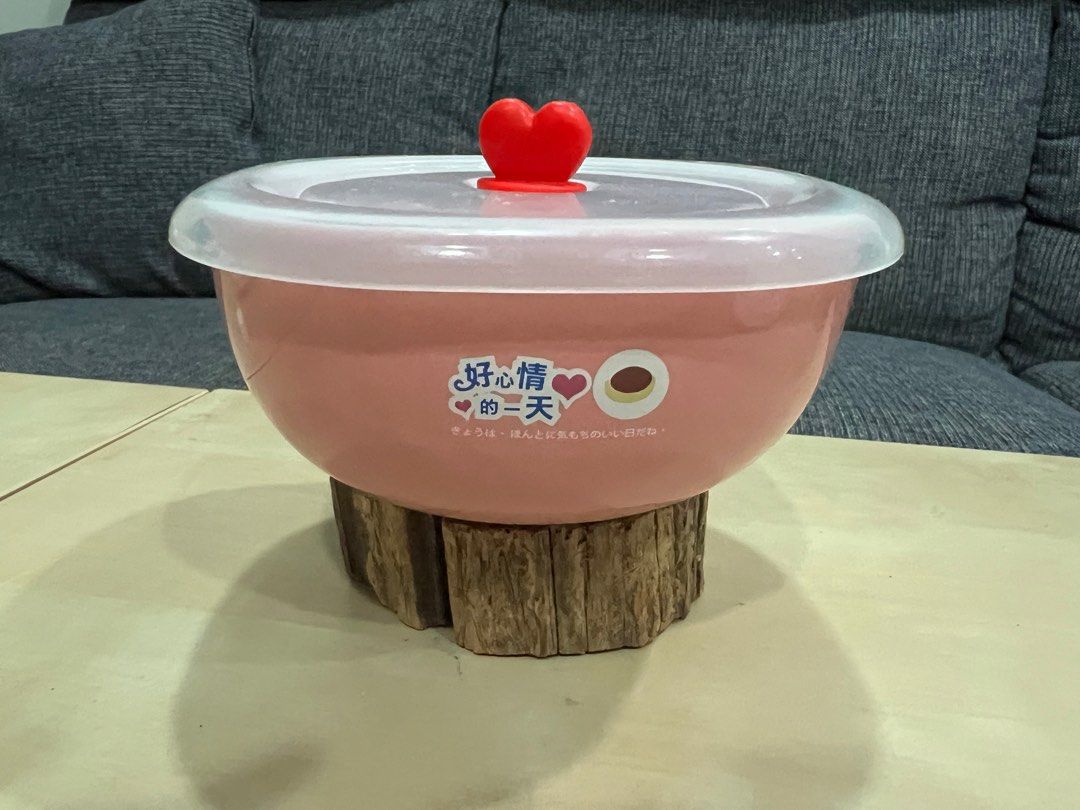 由 lyn.y (刊登 ID 1379703363，圖片 2) 提交，位於 台北市 (Taipei) 的 哆啦A夢陶瓷碗（附蓋和盒裝） (類別：其他廚具和餐具)，說明：。