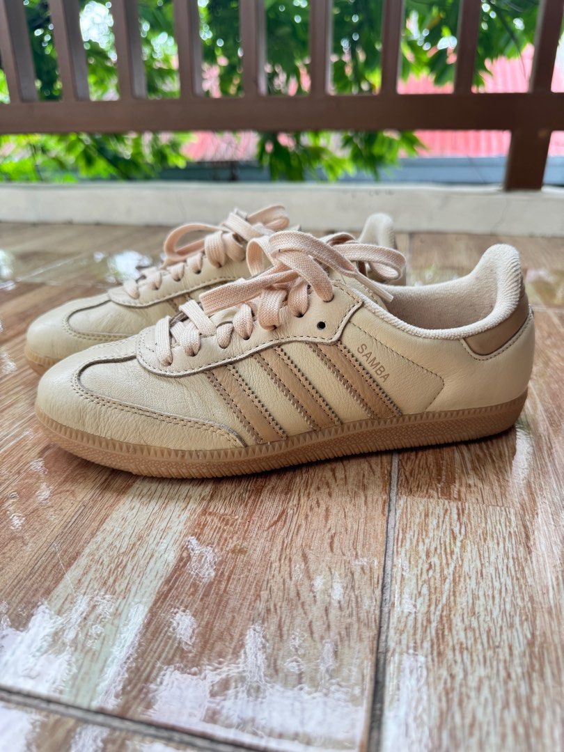 Adidas Samba US 4.5 Beige (Category: Sneakers) located in Santa Ana. Submitted by davyjoy (Listing ID 1379525513, Image 3). Description: Adidas Samba US 4.5 Beige Original Like new.