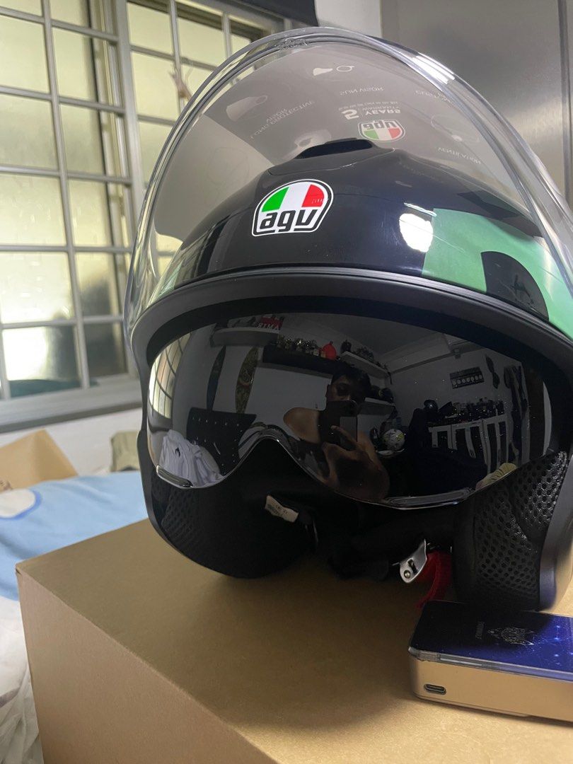 agv helmet singapore Pista GP RR Intrepido Matte Carbon/Black/Red L The Pista GP RR is the perfect replica of the AGV helmet used by the champions of the motorcycle world championship during races AGV StreetModular Helmet - Review