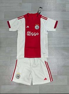 (Category: ) located in . Submitted by calcio_sports_jersey (Listing ID 1379714396, Image 1). Description: .