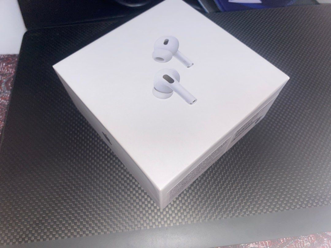 Apple AirPods Pro (2nd Generation) (Category: Earphones) located in Singapore. Submitted by balat1280593258 (Listing ID 1379695094, Image 1). Description: I am selling because , I got this from friend as a gift for birthday as I can’t avoid that time. please ping me if you really interested. Brand new Apple AirPods Pro (2nd generation). Comes with the original box and all accessories. Never been used. Perfect for music, calls, and active lifestyl