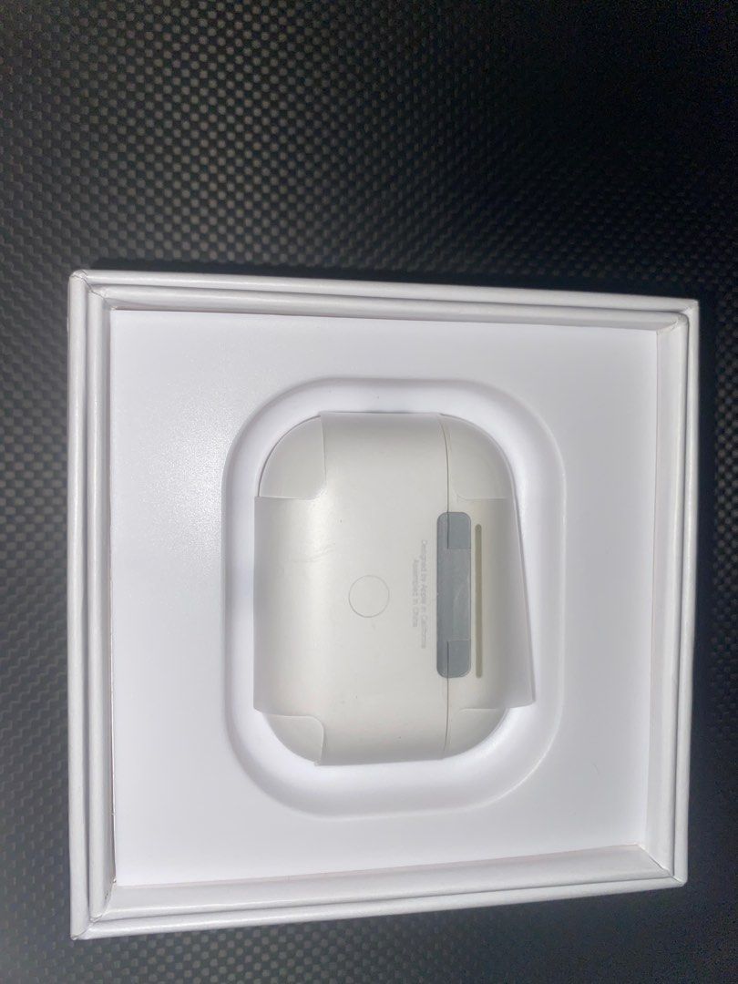 Apple AirPods Pro (2nd Generation) (Category: Earphones) located in Singapore. Submitted by balat1280593258 (Listing ID 1379695094, Image 3). Description: I am selling because , I got this from friend as a gift for birthday as I can’t avoid that time. please ping me if you really interested. Brand new Apple AirPods Pro (2nd generation). Comes with the original box and all accessories. Never been used. Perfect for music, calls, and active lifestyl