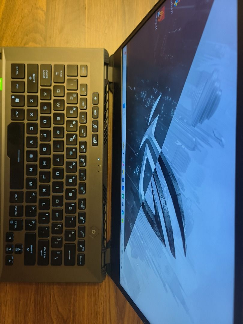  Asus ROG zephyrus Gaming Laptop63168948743299112