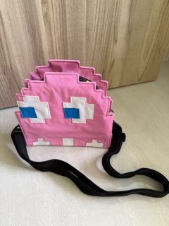 (Category: ) located in . Submitted by shiny2015 (Listing ID 1379601013, Image 1). Description: .