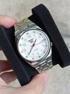 (Category: ) located in . Submitted by watchcycle6100 (Listing ID 1379548508, Image 1). Description: .