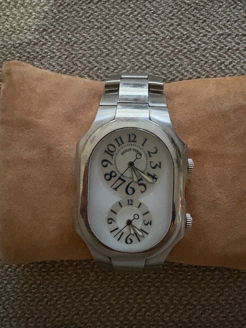 🔈🔥PRICE DROP ! AUTHENTIC PHILIP STEIN LARGE (Category: Luxury Watches) located in Caloocan City. Submitted by tiulilibeth0403 (Listing ID 1379549512, Image 1). Description: Authentic PHILIP STEIN WATCH LARGE Swiss made ALL STAINLESS STEEL in good condition 26k NOW 24k .