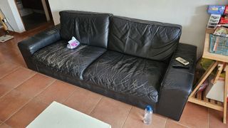(Category: ) located in . Submitted by decluttering777 (Listing ID 1379629336, Image 1). Description: .