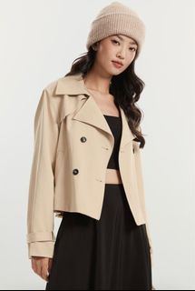 (Category: ) located in . Submitted by burstingxwardrobe (Listing ID 1379552054, Image 1). Description: .