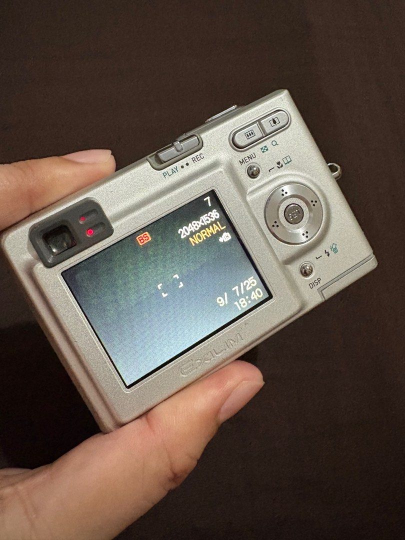 Casio Exilim 3.2 megapixel (Category: Cameras) located in Manila. Submitted by megsty (Listing ID 1379686236, Image 3). Description: Vintage rare casio exilim 3.2 megapixels With charger Lcd needs repair .