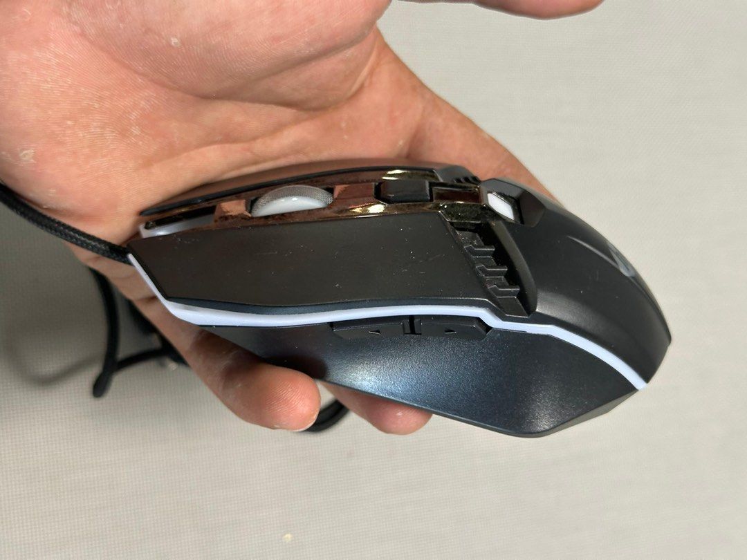 computer mouse (Category: Mouse & Mousepads) located in Kadok. Submitted by bundlekadok (Listing ID 1379585063, Image 3). Description: ITEM PRE❤️ FROM SINGAPORE CONDTION SEPERTI DALAM GAMBAR ITEM ELEKTRIK SELL WITH WARANTY WS DETAIL : 012 9052 753 LOCATION : FF BUNDLE KADOK ( KG KADOK KOTA BHARU KELANTAN ) WAKTU OPERASI : SABTU - KHAMIS ( 9.30 PG - 6.30 PTG ) JUMAAT SHJ CUTI .
