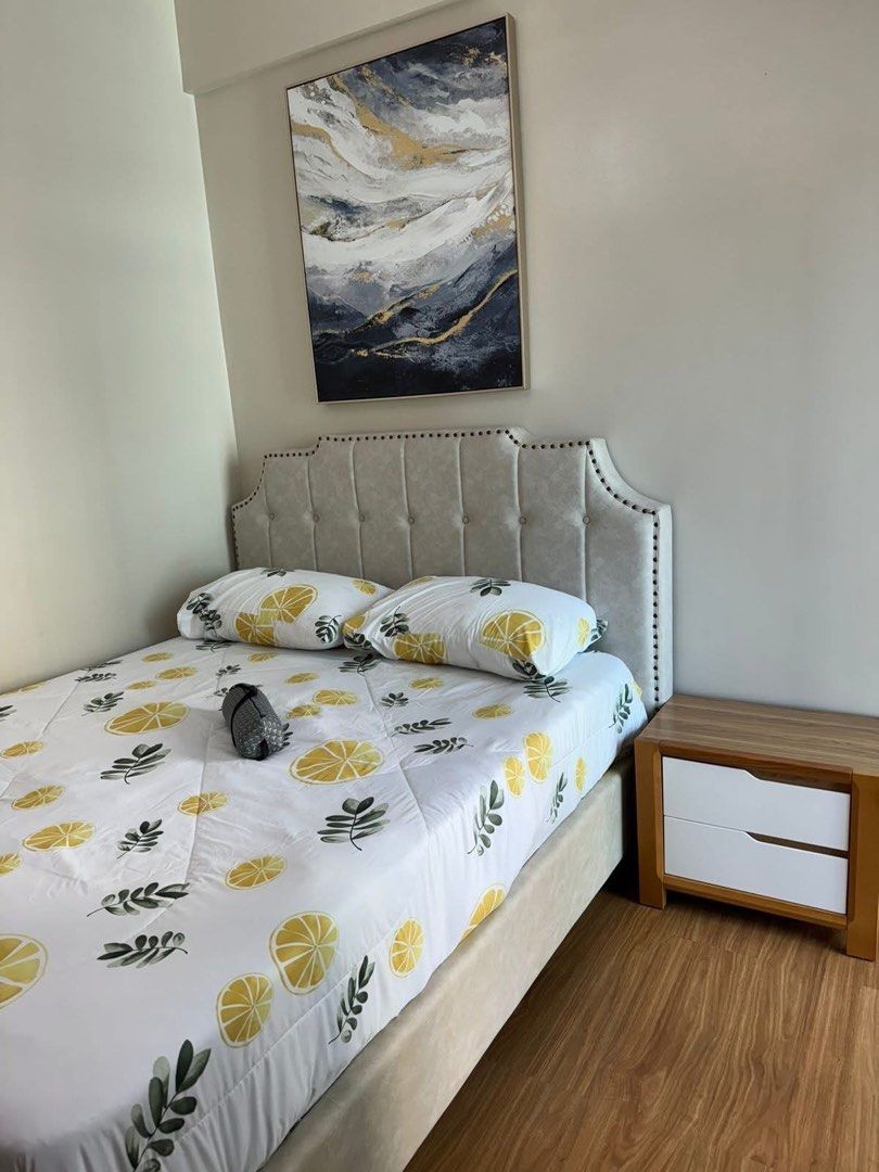 Condominium For Sale Park West BGC (Category: Apartments & Condos) located in Quezon City. Submitted by leadvision.realty (Listing ID 1379531870, Image 2). Description: Property Name: Park West Property Code: 1992-SC-PW Selling Price: 22,000,000 Property Details: Floor Area: 70 sq.m. No. of Bedroom: 2 No. of T&B: 2 No. of Parking: 1 Semi Furnished Facing Northwest Corner Unit Clean Title Lester Velez The Lead Realty 09175208825 .