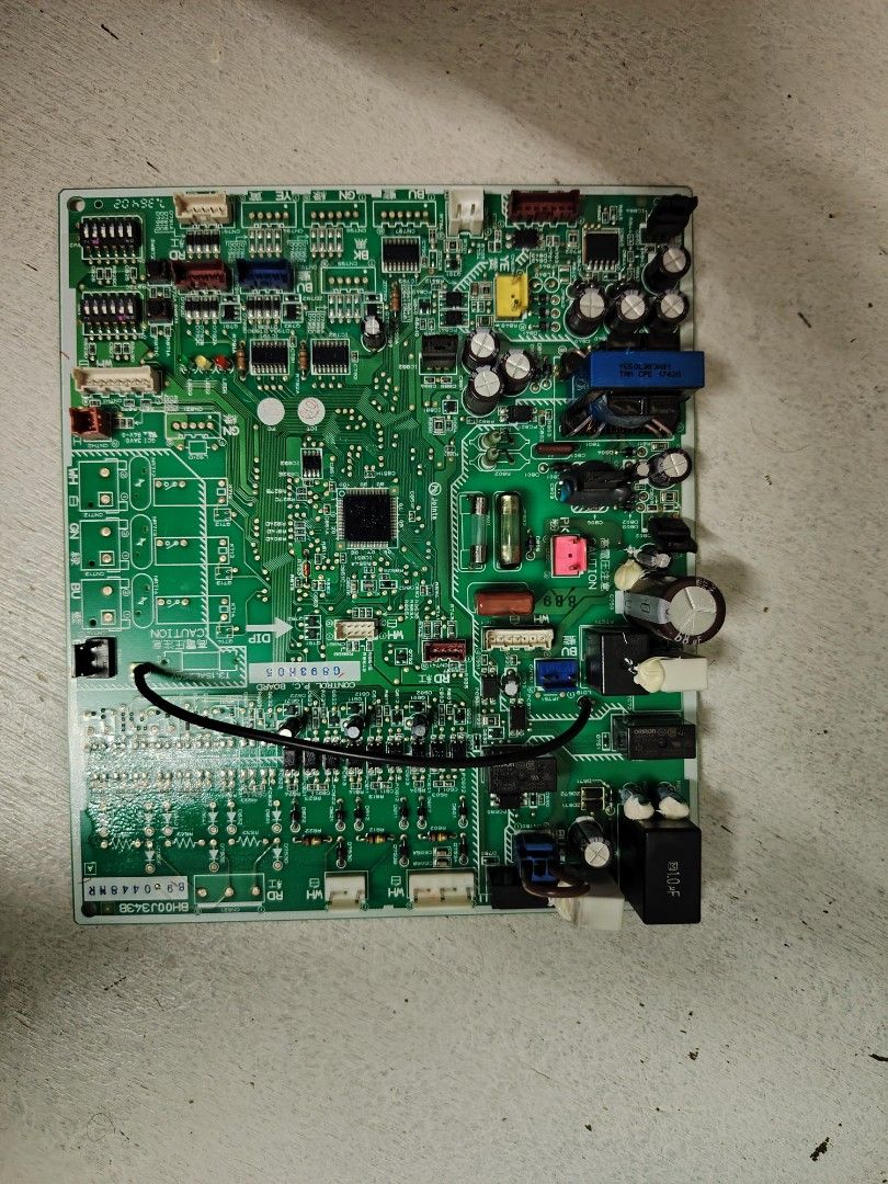 Control pcb (Category: Air Conditioners & Heating) located in Singapore. Submitted by stalinaircon (Listing ID 1379642611, Image 1). Description: Control pcb for mitsubishi Aircon systems MXY3G28VA Power pcb also available Contact us +65 86484552 Thank you.