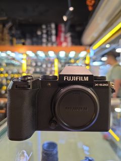（分類：）位於 。 由 kumacamera 提交（商品編號 1379636634，圖片 1）。簡介： 。