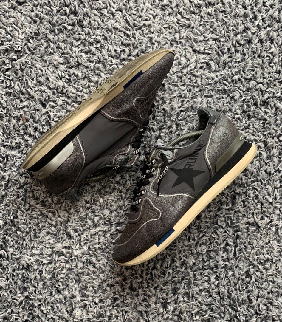 Golden Goose Running | Size 36 (Category: Sneakers) located in General Trias. Submitted by zrchustle.604 (Listing ID 1379639097, Image 2). Description: Heel drag issue Minor crack sa design dun sa bandang likod...