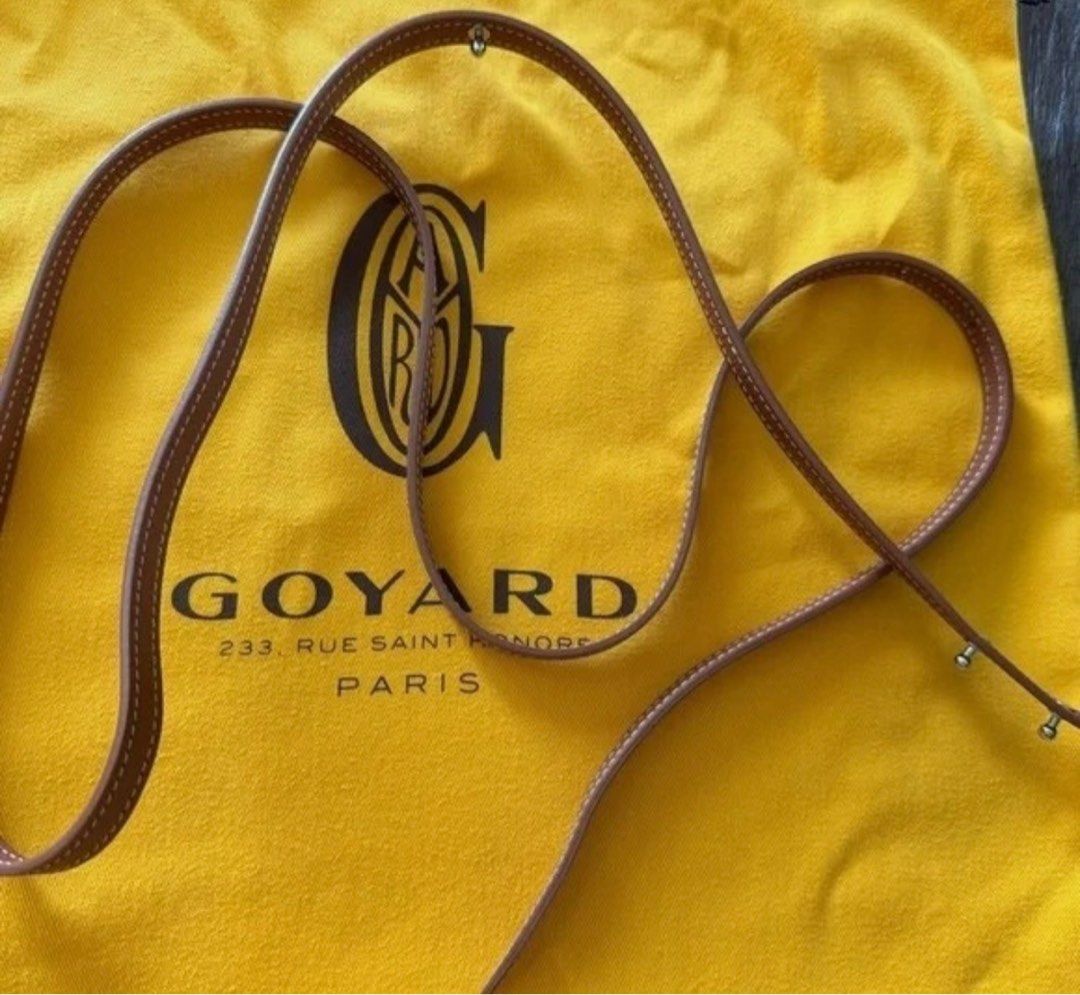 Goyard Saigon mini (Category: Luxury Bags & Wallets) located in Quezon City. Submitted by rarebagsfrmjapan (Listing ID 1379702706, Image 3). Description: PERFECT GIFT OR GIVEAWAYS REWARD UR SELF OR LOVE ONES AT LEAST ONCE A YEAR !!! 𝐃𝐈𝐒𝐂𝐋𝐀𝐈𝐌𝐄𝐑: we are 𝐧𝐨𝐭 𝐚𝐬𝐬𝐨𝐜𝐢𝐚𝐭𝐞𝐝 𝐰𝐢𝐭𝐡 𝐭𝐡𝐞 𝐛𝐫𝐚𝐧𝐝𝐬 𝐭𝐡𝐚𝐭 𝐚𝐫𝐞 𝐥𝐢𝐧𝐤𝐞𝐝 𝐚𝐧𝐝 𝐬𝐭𝐚𝐭𝐞𝐝 𝐢𝐧 𝐭𝐡𝐢𝐬 𝐩𝐨𝐬𝐭. 𝐀𝐥𝐥 𝐫𝐢𝐠𝐡𝐭𝐬 𝐚𝐫𝐞 𝐫𝐞𝐬𝐞𝐫𝐯𝐞𝐝 𝐭𝐨 𝐢𝐭𝐬 𝐨