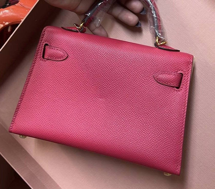 Hermes Kelly mini fuschia (Category: Luxury Bags & Wallets) located in Quezon City. Submitted by rarebagsfrmjapan (Listing ID 1379705422, Image 2). Description: PERFECT GIFT OR GIVEAWAYS REWARD UR SELF OR LOVE ONES AT LEAST ONCE A YEAR !!! 𝐃𝐈𝐒𝐂𝐋𝐀𝐈𝐌𝐄𝐑: we are 𝐧𝐨𝐭 𝐚𝐬𝐬𝐨𝐜𝐢𝐚𝐭𝐞𝐝 𝐰𝐢𝐭𝐡 𝐭𝐡𝐞 𝐛𝐫𝐚𝐧𝐝𝐬 𝐭𝐡𝐚𝐭 𝐚𝐫𝐞 𝐥𝐢𝐧𝐤𝐞𝐝 𝐚𝐧𝐝 𝐬𝐭𝐚𝐭𝐞𝐝 𝐢𝐧 𝐭𝐡𝐢𝐬 𝐩𝐨𝐬𝐭. 𝐀𝐥𝐥 𝐫𝐢𝐠𝐡𝐭𝐬 𝐚𝐫𝐞 𝐫𝐞𝐬𝐞𝐫𝐯𝐞𝐝 𝐭𝐨 𝐢