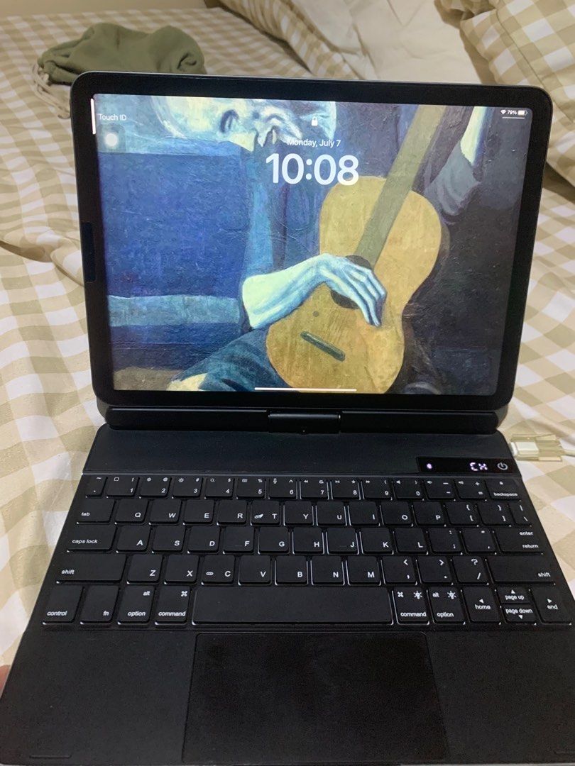 Ipad Air 4th Generation (Wi-Fi) 256GB (Category: iPad) located in Alicia. Submitted by fleebag (Listing ID 1379578002, Image 3). Description: iPad Air 4th gen 256gb Fairly used (only for reviewing) With minor and barely noticeable dent on left upper corner Battery life is still excellent (lasts up to 10-12 hrs with continuous average usage) Comes with apple pencil 2nd gen and Doqo keyboard Rfs: Barely used now and need din funds We can do meet up
