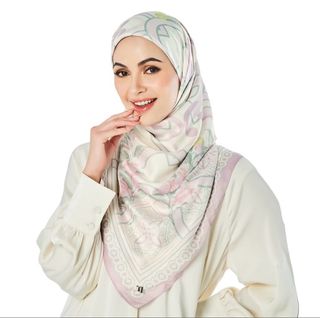 (Category: ) located in . Submitted by zatiakmapreloved (Listing ID 1379540050, Image 1). Description: .