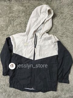 (Kategori: ) berada di . Dikirim oleh jesslyn_store (ID iklan 1379710572, Gambar 1). Deskripsi: .