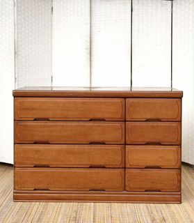(Category: ) located in . Submitted by FurnitureGallery (Listing ID 1379689186, Image 1). Description: .