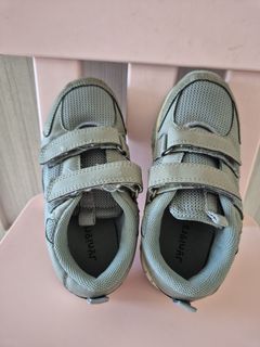 (Category: ) located in . Submitted by cyberjayabangipreloved (Listing ID 1379548014, Image 1). Description: .