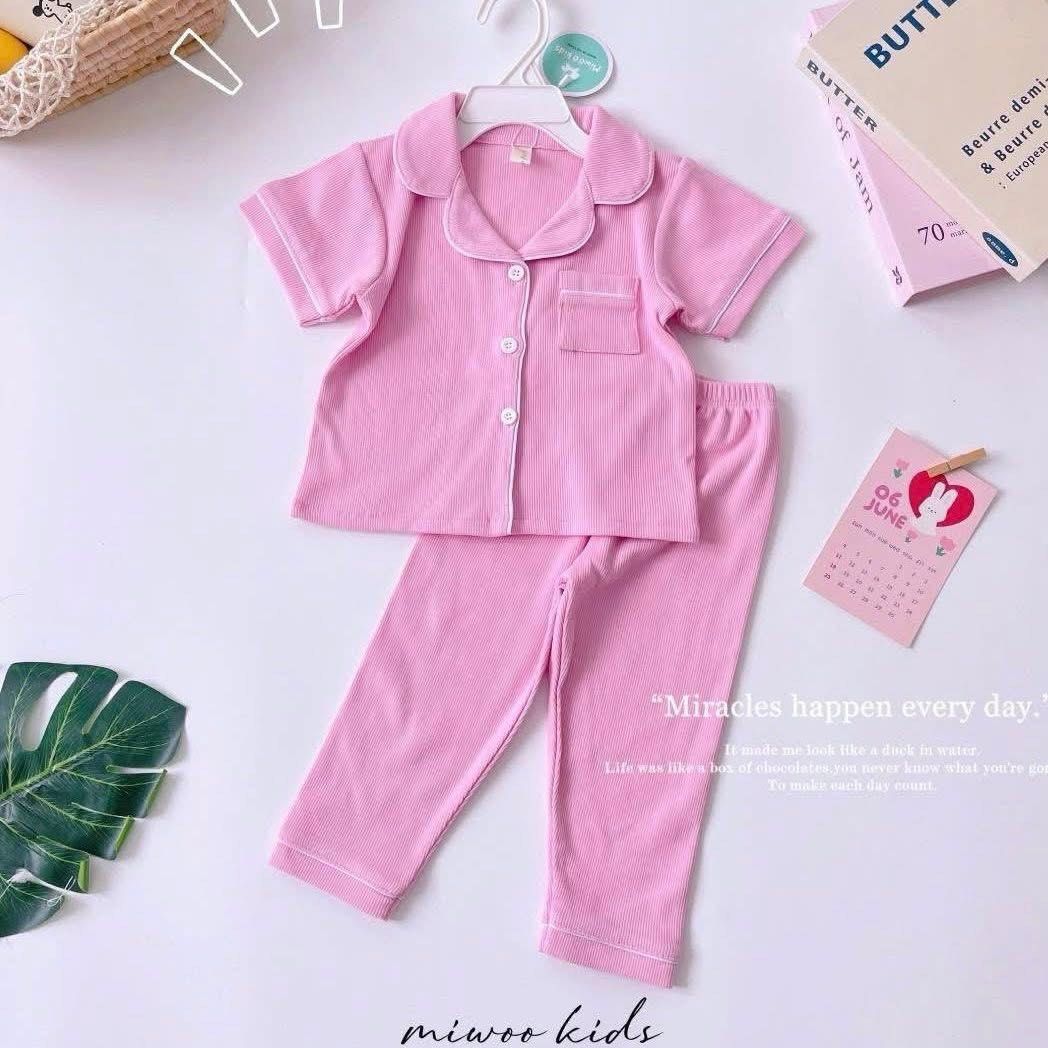 Kids Terno Pajama Set 1yo/2yo/3yo/4yo/5yo (Category: Babies & Kids Fashion) located in Rizal. Submitted by rlsvg (Listing ID 1379587122, Image 2). Description: LIMITED EDITION AND SIZES AVAILABLE! BUY NOW! Ribbed Cotton BPI/GCash/Maya J&T/LBC.