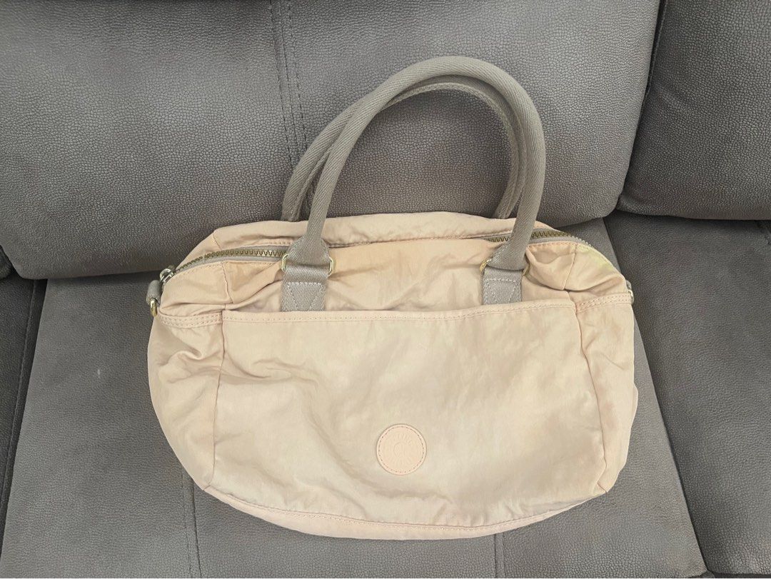 Kipling Bag (Category: Shoulder Bags) located in Quezon City. Submitted by bebotislate (Listing ID 1379592357, Image 2). Description: RFS: Too many bags. Lightly used. Guaranteed Authentic. Color: Blush Pink Price is negotiable. Area is in New Manila, Quezon City.