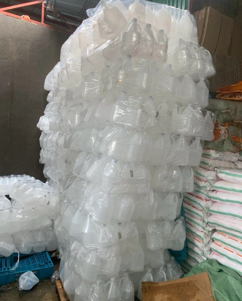 Liquid hand soap (Category: Medical Supplies & Tools) located in Malvar. Submitted by youngmoon.dc4200 (Listing ID 1379610260, Image 2). Description: Liquid hand soap Isopropyl alcohol Dishwashing liquid Made to order Liquid hand soap P 155 per gallon moq 200 gal P175 per gallon moq 150 gal P200 per gallon moq 100 gal P225 per gallon moq 50 gal P250 per gallon below moq .