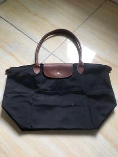 (Kategori: ) berada di . Dikirim oleh mariadiany (ID iklan 1379567814, Gambar 1). Deskripsi: .