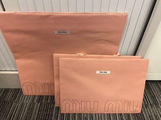 （分類：）位於 。 由 coldlemontea 提交（商品編號 1379635777，圖片 1）。簡介： 。