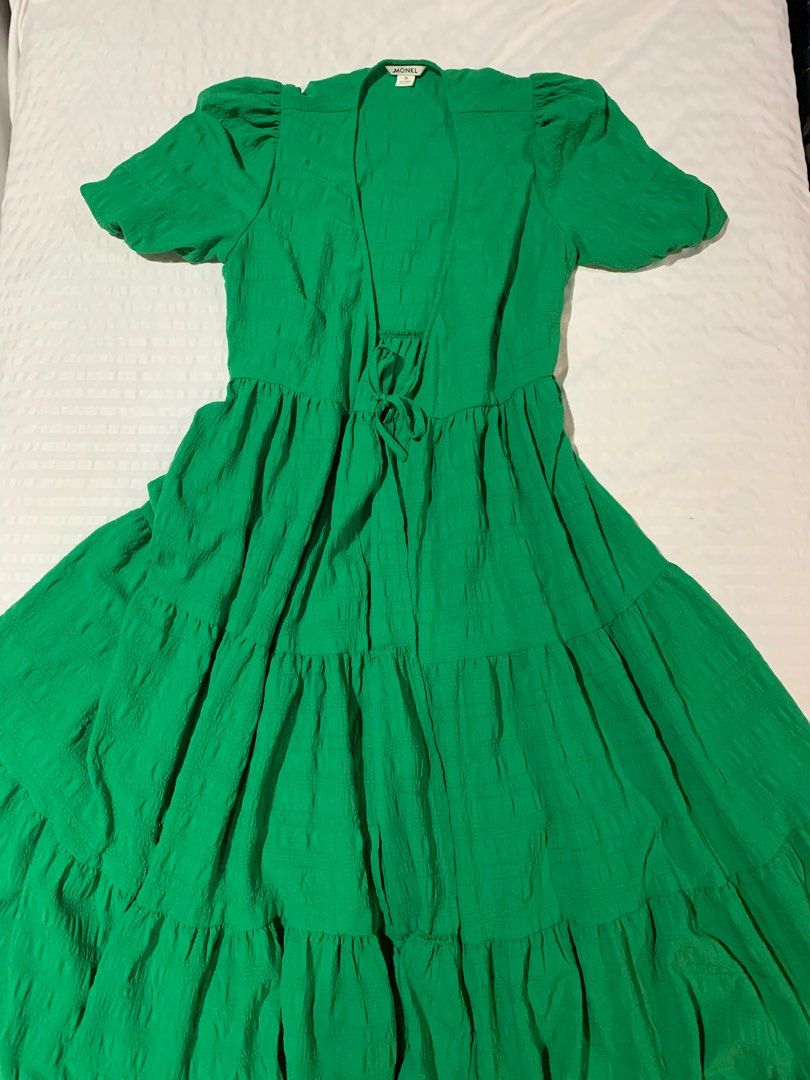 MONKL Green Summer Dress (Category: Dresses) located in San Pedro. Submitted by xtriz (Listing ID 1379593937, Image 1). Description: Size 36 26Waistline 46L FIRST OWNER |NOT THRIFTED.