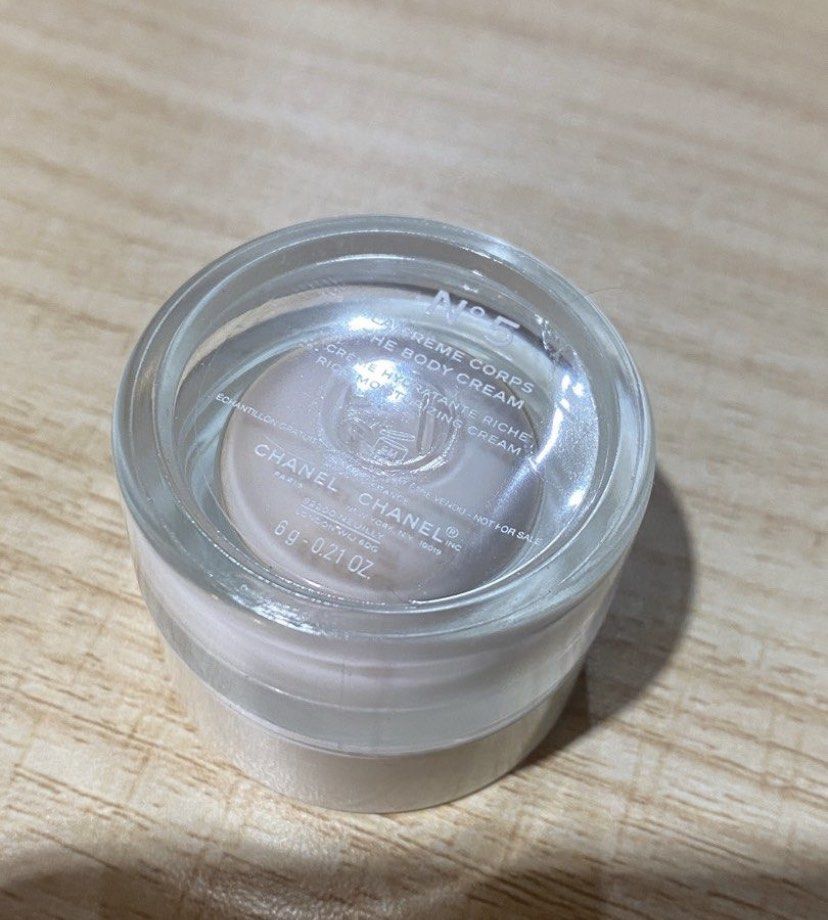 由 pyh70630 (刊登 ID 1379612757，圖片 3) 提交，位於 台中市 (Taichung) 的 香奈兒身體乳-N5 6g 小樣 (類別：身體護理)，說明：很香的味道。