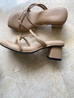 (Category: ) located in . Submitted by best4less (Listing ID 1379576461, Image 1). Description: .