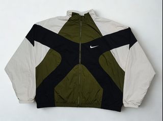 (Category: ) located in . Submitted by just.thrifting (Listing ID 1379535718, Image 1). Description: .