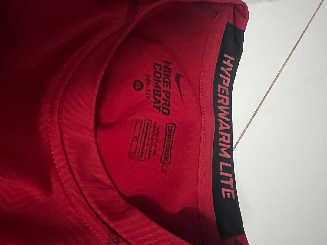nike pro combat hyperwarm lite red (Category: Activewear) located in Masantol. Submitted by ag_declutter (Listing ID 1379688780, Image 3). Description: l to xl size frame.