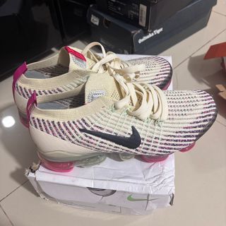 (Kategori: ) berada di . Dikirim oleh valvel.preloved (ID iklan 1379575949, Gambar 1). Deskripsi: .