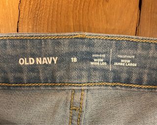 (Category: ) located in . Submitted by TreasureHappy77 (Listing ID 1379651493, Image 1). Description: .