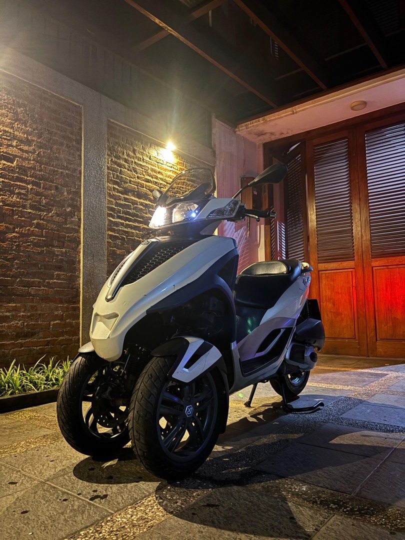 Piaggio MP3 yourban 2012, Motor di Carousell