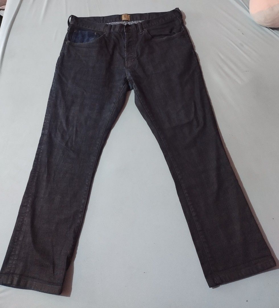 PRPS Barracuda jeans Lux brand (Category: Jeans) located in Mangaldan. Submitted by niftythrifty69 (Listing ID 1379718812, Image 1). Description: excellent condition size 34 PRPS Barracuda Dark wash jeans.