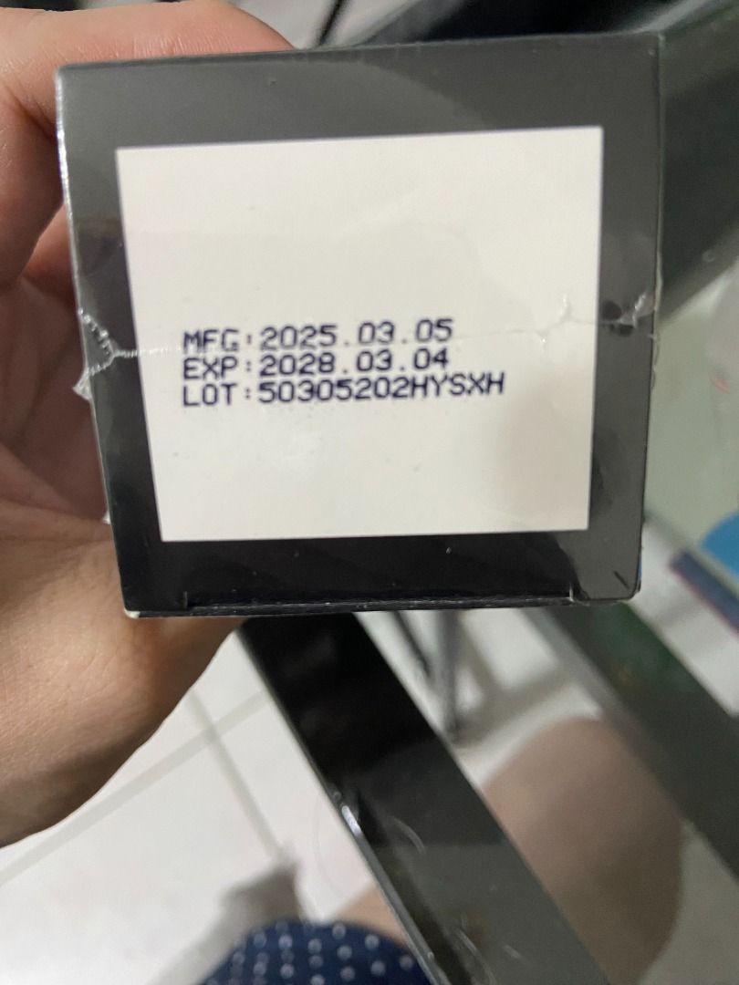 由 littlenurs21427 (刊登 ID 1379669466，圖片 2) 提交，位於 桃園市 (Taoyuan) 的 PureHome 髮速黑 植萃護髮噴霧 60ml 護髮噴霧 (類別：美髮清潔與護理)，說明：PureHome 髮速黑 植萃護髮噴霧 60ml 護髮噴霧 到期日:2028年3月04日。
