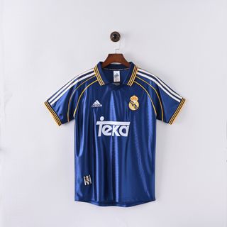 (Category: ) located in . Submitted by calcio_sports_jersey (Listing ID 1379714724, Image 1). Description: .