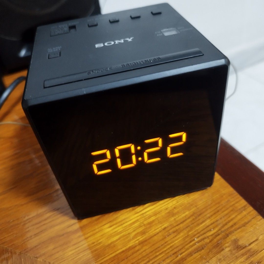 Sony AM/FM Radio - Alarm Clock, Audio, Portable Music Players on Carousell